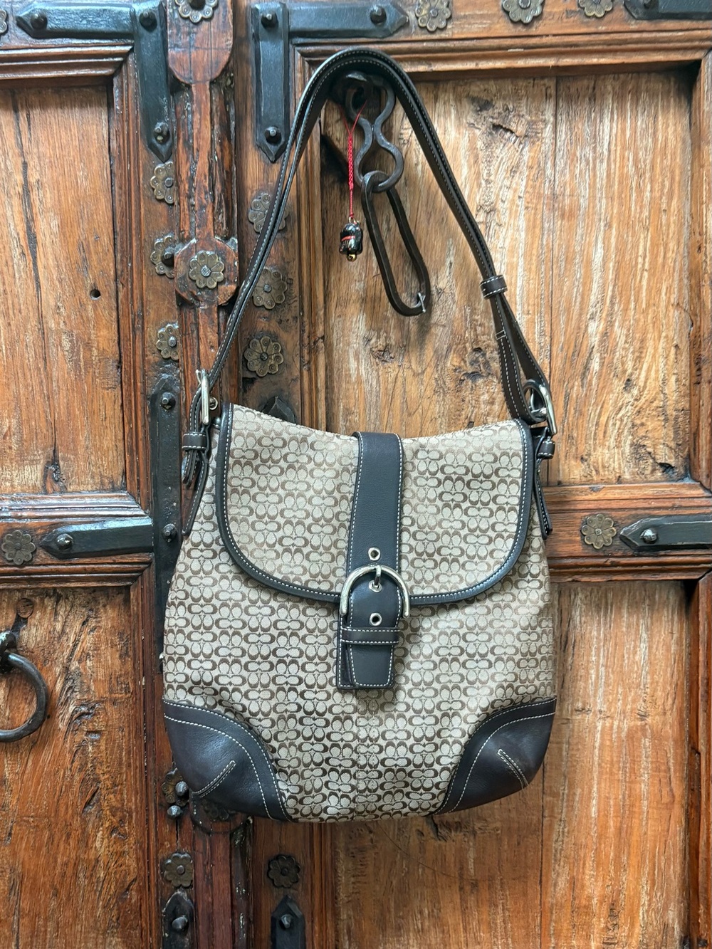 VINTAGE Coach Soho Signature Flap
Shoulder Bag 6376 Y2K Khaki Brown